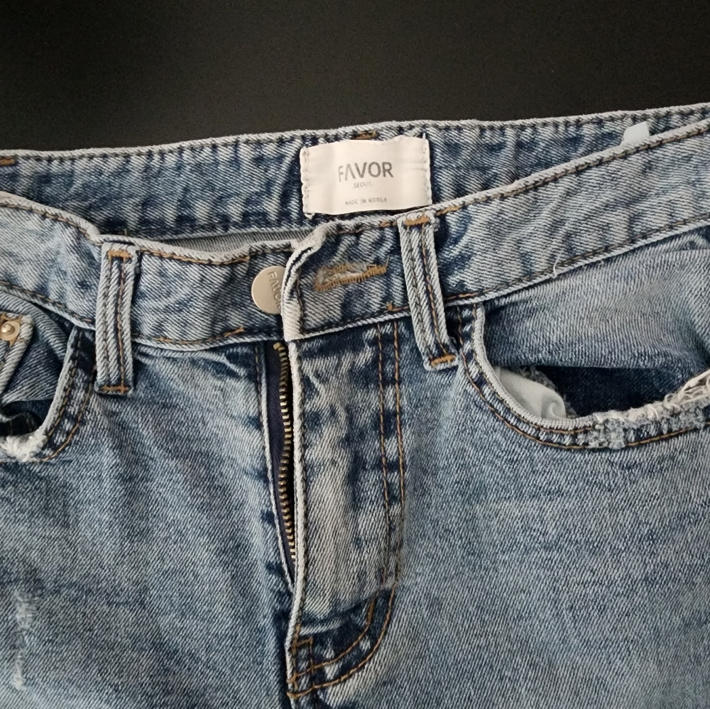 Favor High-Rise Ankle Jeans